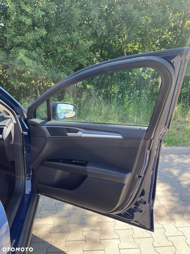 Ford Mondeo 2.0 TDCi Titanium - 10