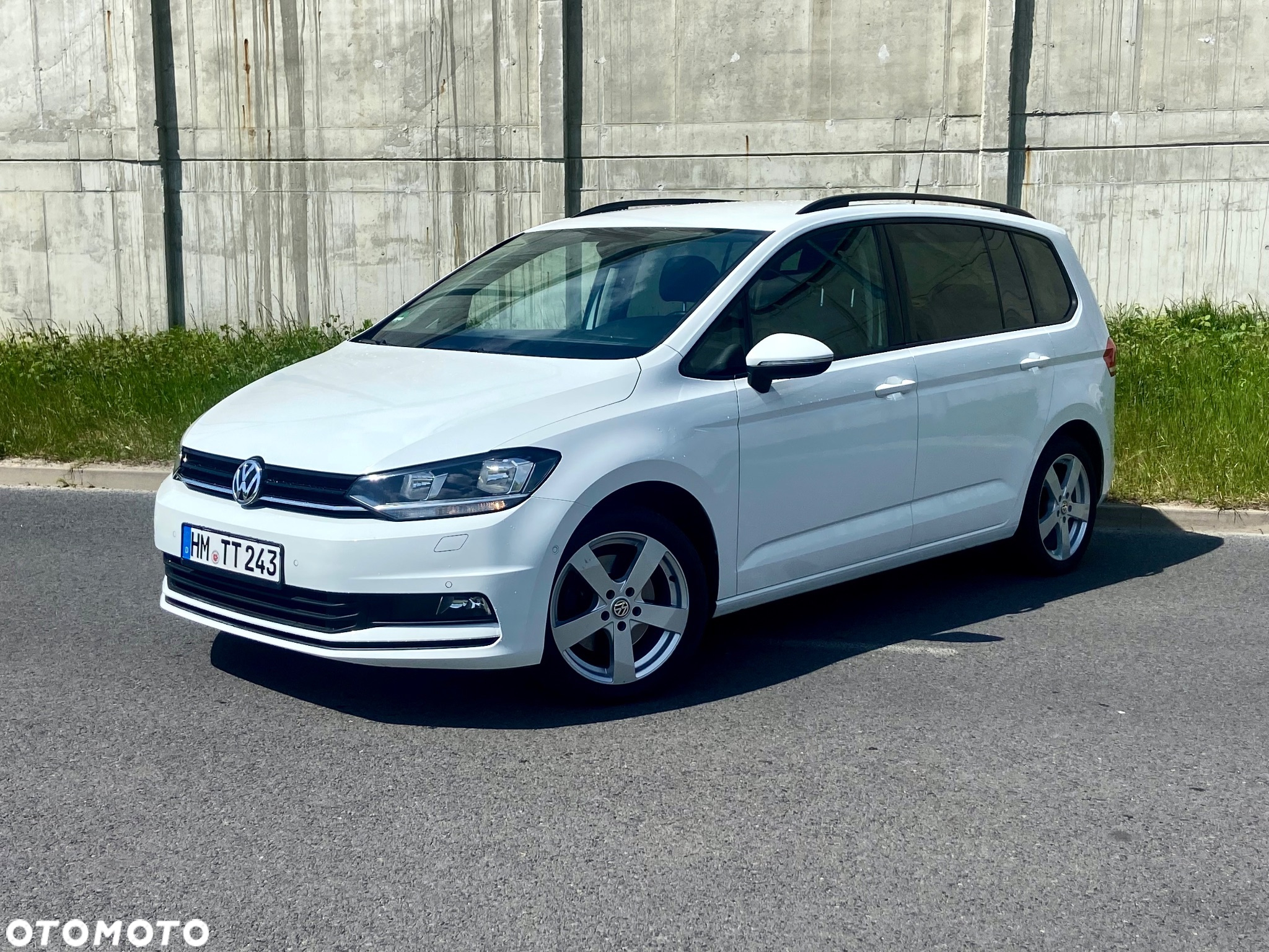Volkswagen Touran 2.0 TDI SCR DSG Highline - 9