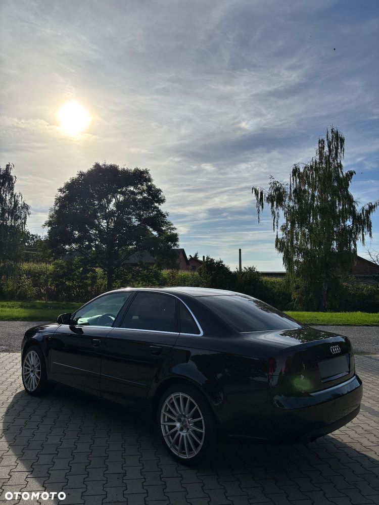 Audi A4 Limousine - 9