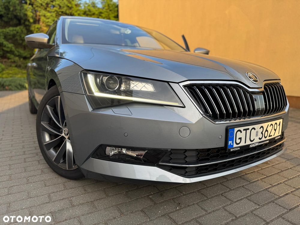 Skoda Superb 2.0 TDI L&K DSG - 1