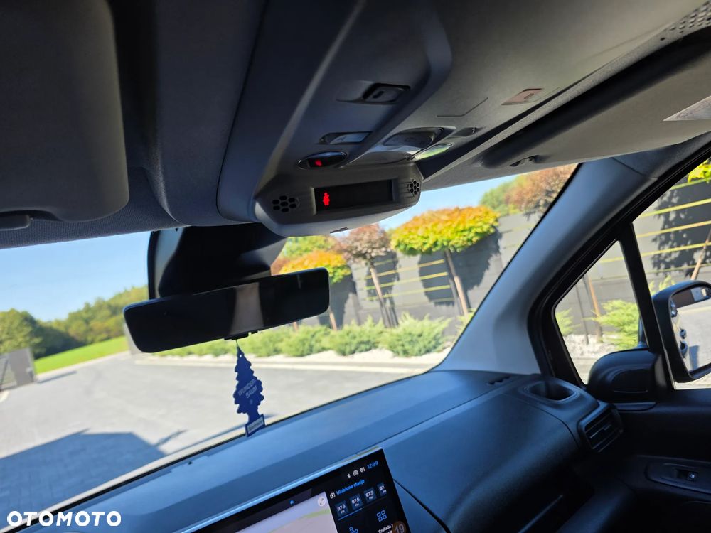 Peugeot Partner FURGON AUTOMAT DIESEL BLUEHDI 130 KM S&S EAT8 - 22