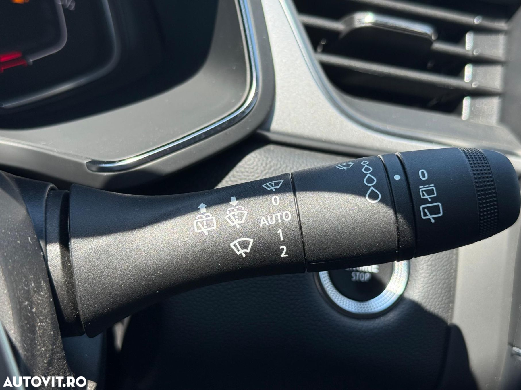 Renault Captur - 19