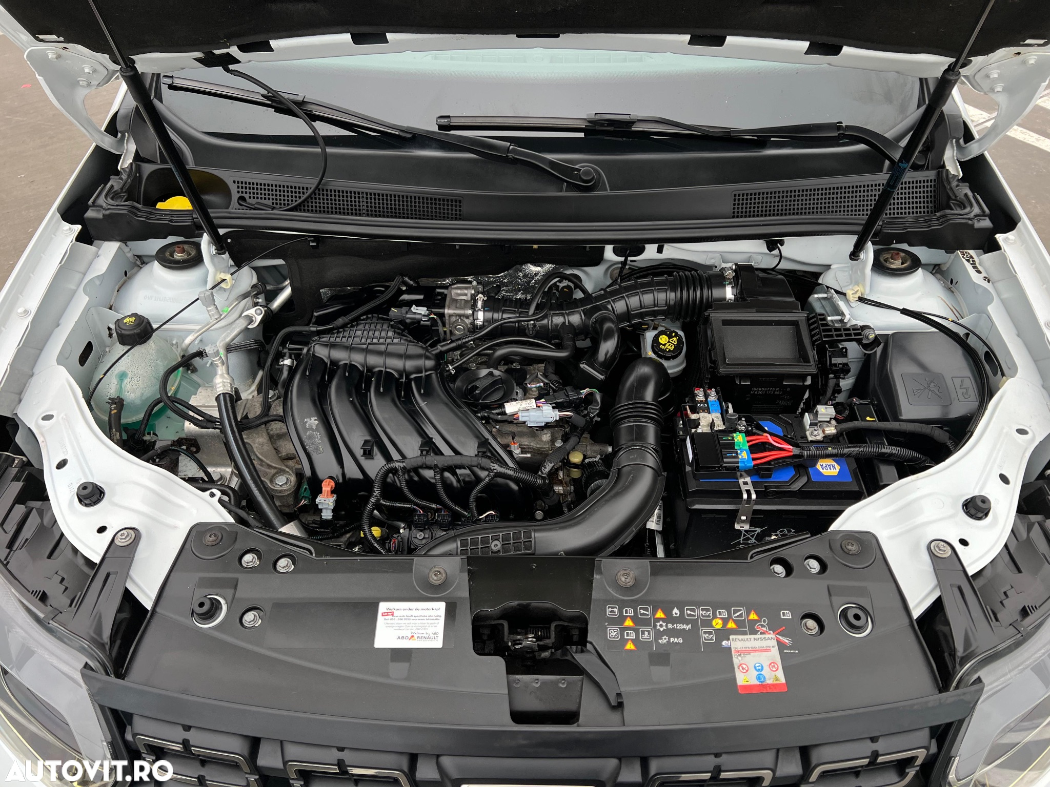 Dacia Duster 1.6 4x2 Laureate - 16