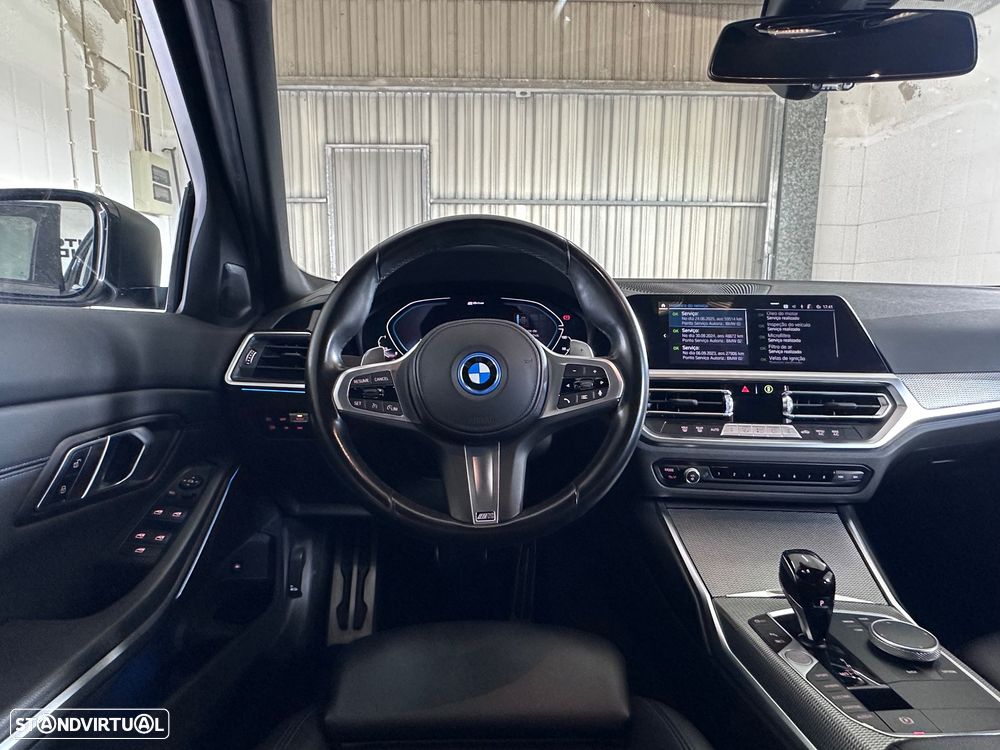 BMW 330 e Pack M Auto - 25