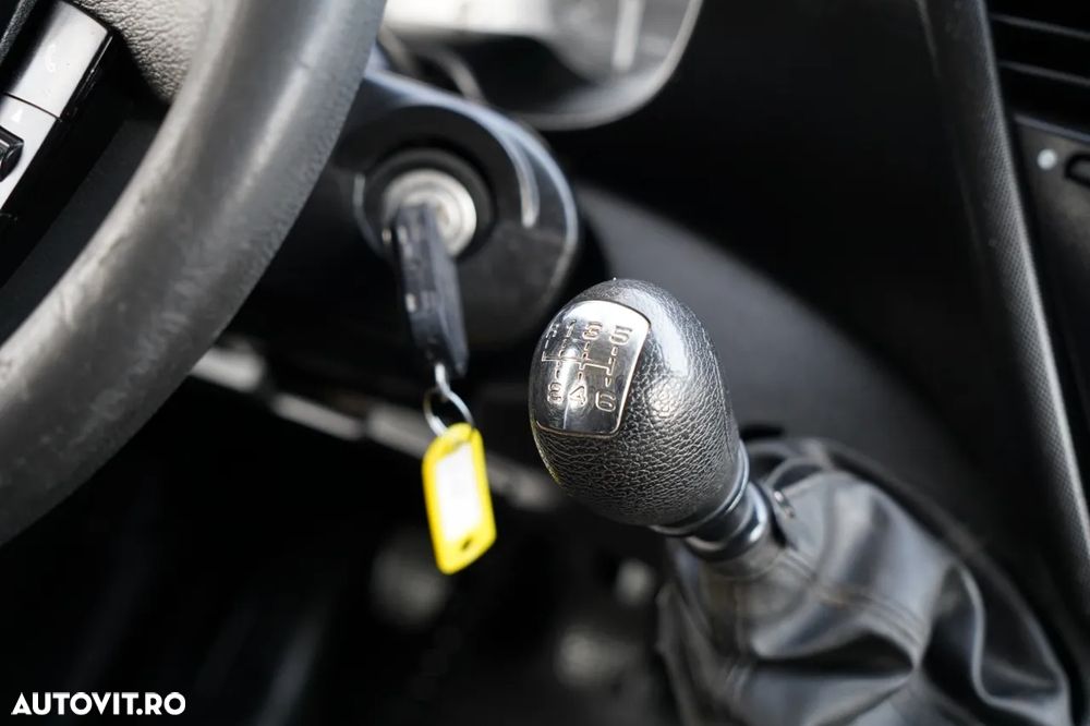 Iveco DAILY 35-130 / AUTOBUZ / 7 LOCURI / TABLĂ / DUBIȚĂ / IMPORTAT - 29