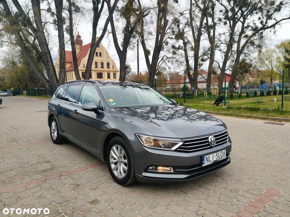Volkswagen Passat 2.0 TDI (BlueMotion Technology) Comfortline - 25