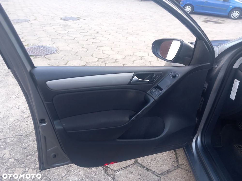 Volkswagen Golf - 19