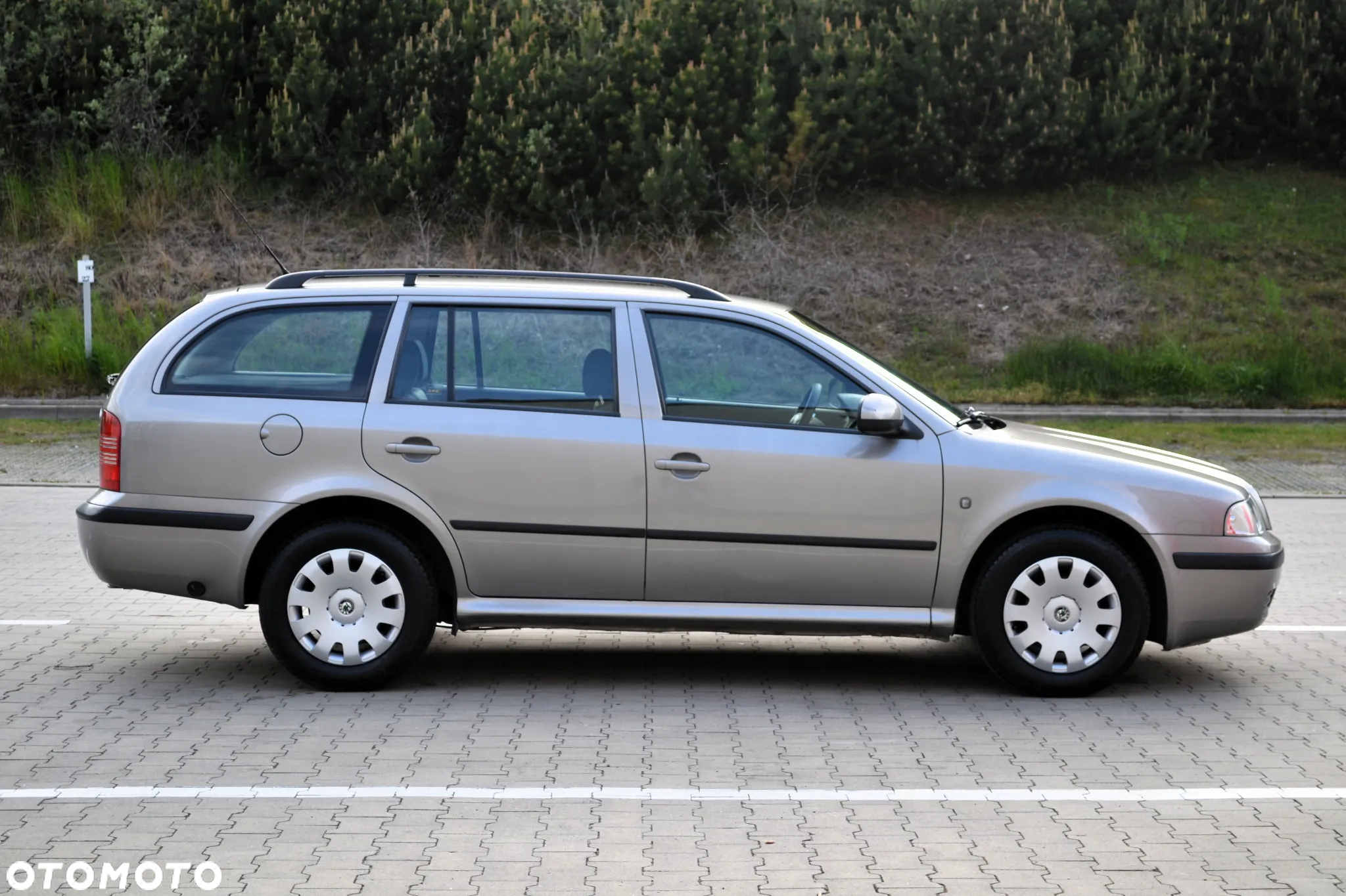 Skoda Octavia 1.6 Tour Plus Ice - 27