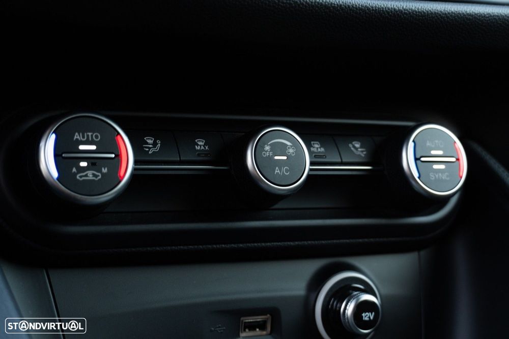 Alfa Romeo Stelvio 2.2 D Super AT8 - 25