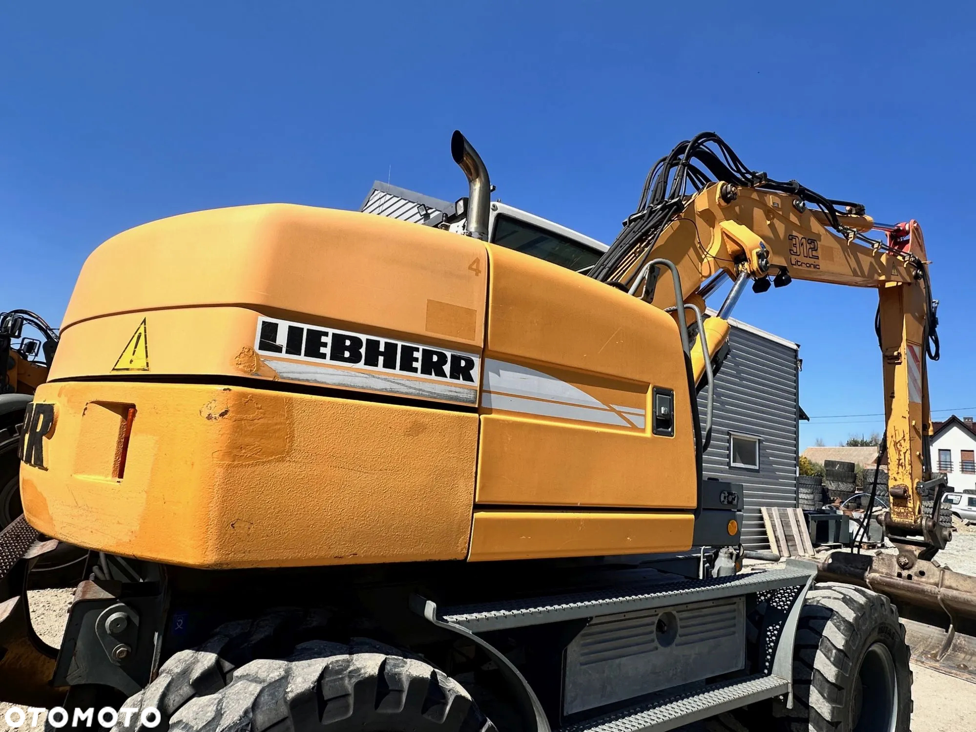 Liebherr A 312 - 11