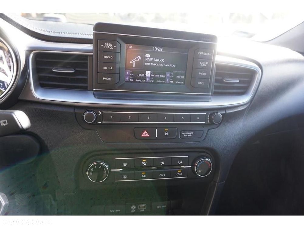 Kia Ceed - 20