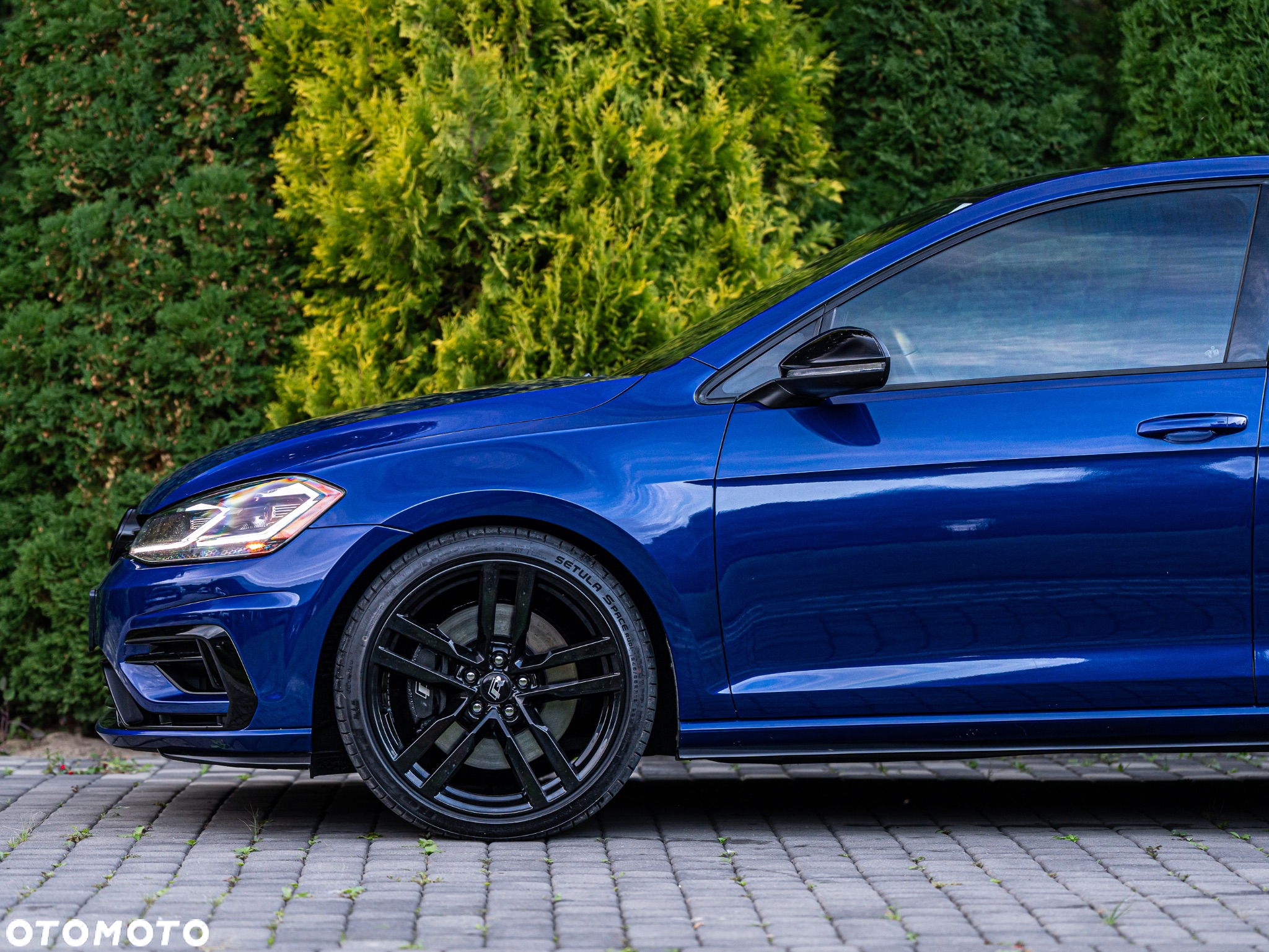 Volkswagen Golf - 10