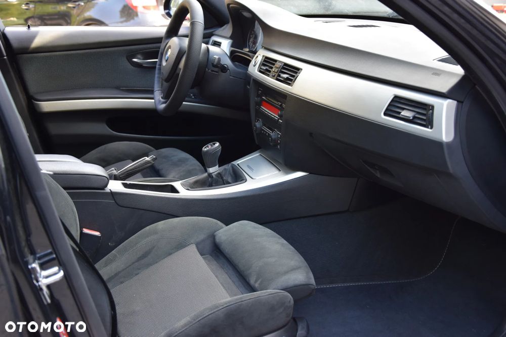 BMW Seria 3 - 24