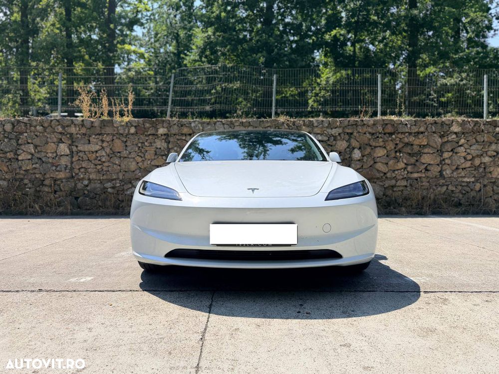 Tesla Model 3 Long Range - 1