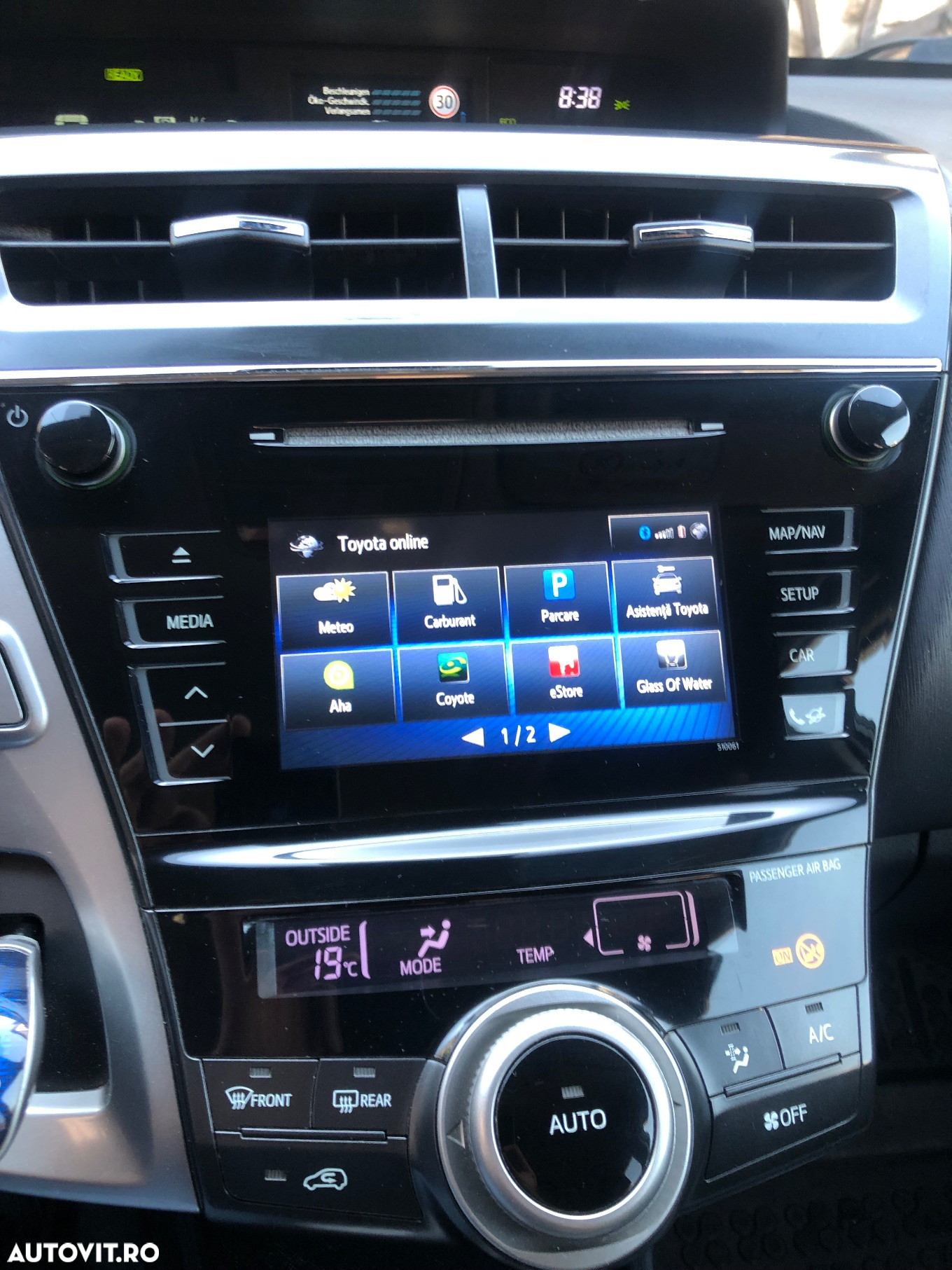 Toyota Prius+ (Hybrid) Executive - 26