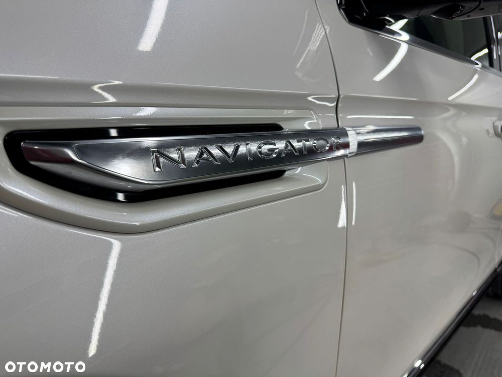 Lincoln Navigator - 9