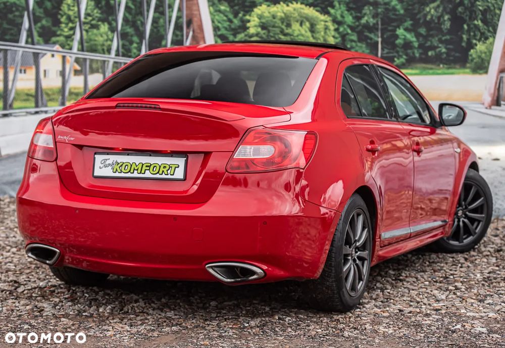 Suzuki Kizashi 2.4 Sport - 12