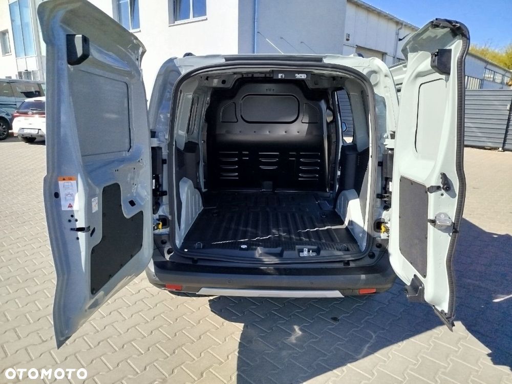 Ford Courier VAN - 13