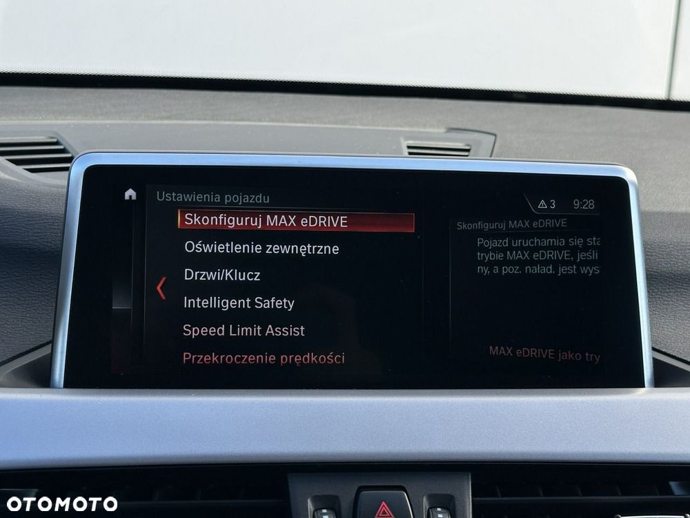 BMW X1 xDrive25e Advantage - 32