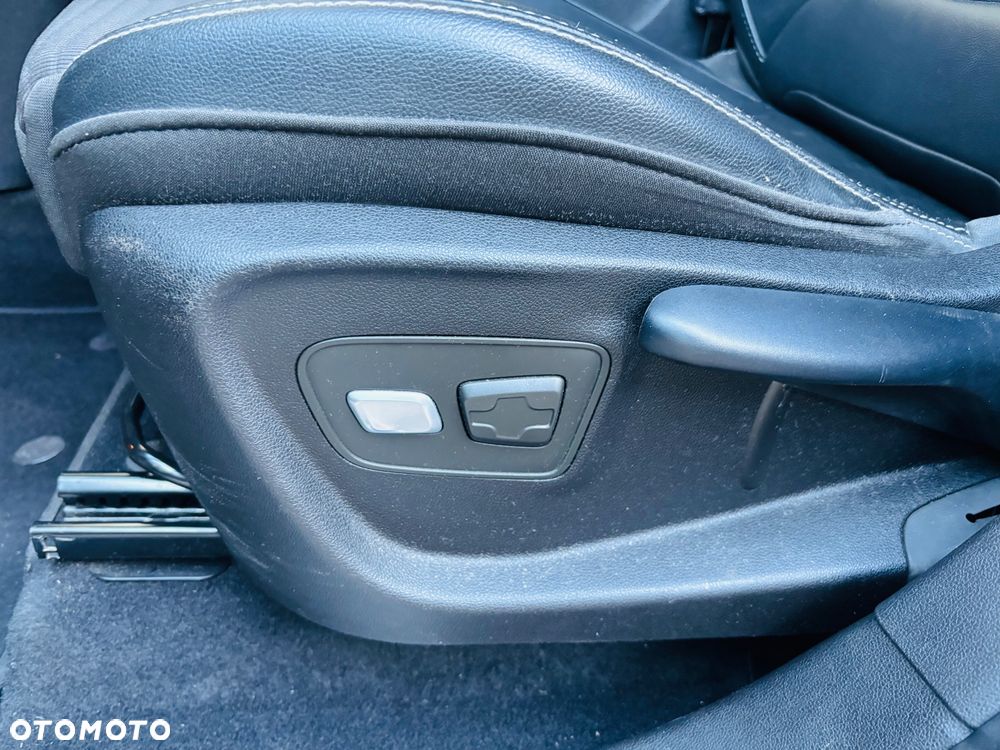 Renault Scenic ENERGY dCi 130 BOSE EDITION - 28
