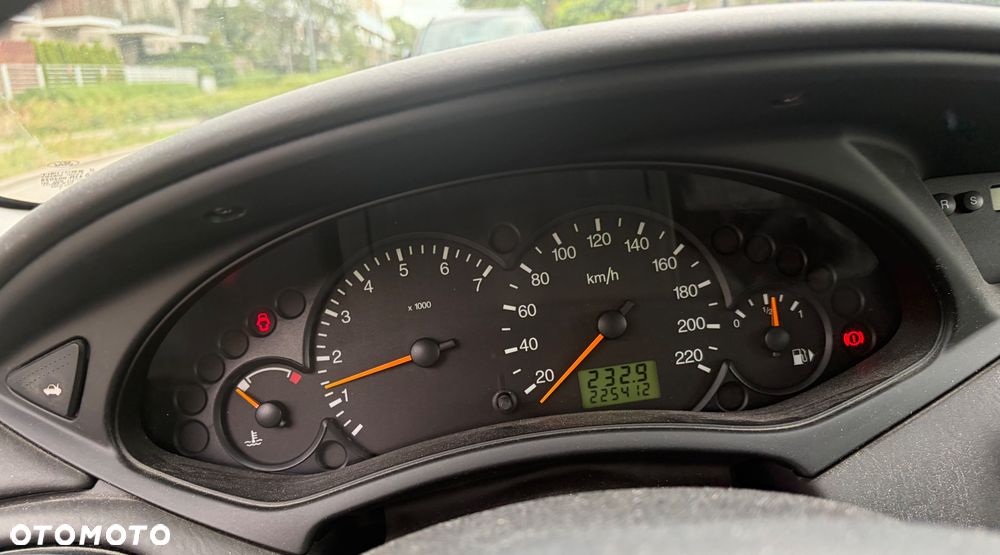 Ford Focus 1.6 FX Silver - 11