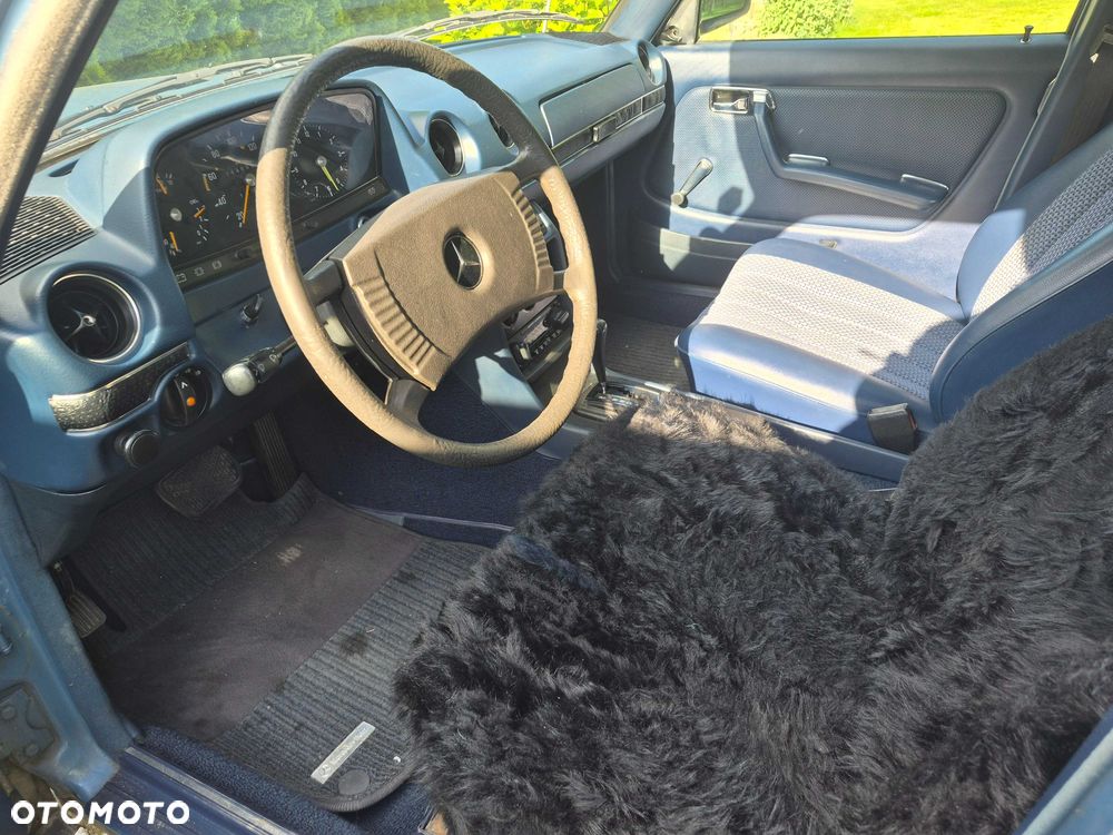 Mercedes-Benz W123 - 5