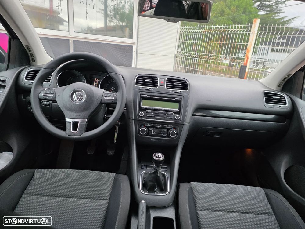 VW Golf 2.0 TDi Confortline - 30