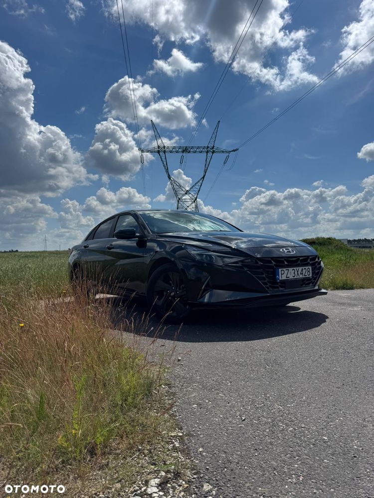 Hyundai Elantra 1.6 Smart CVT - 2
