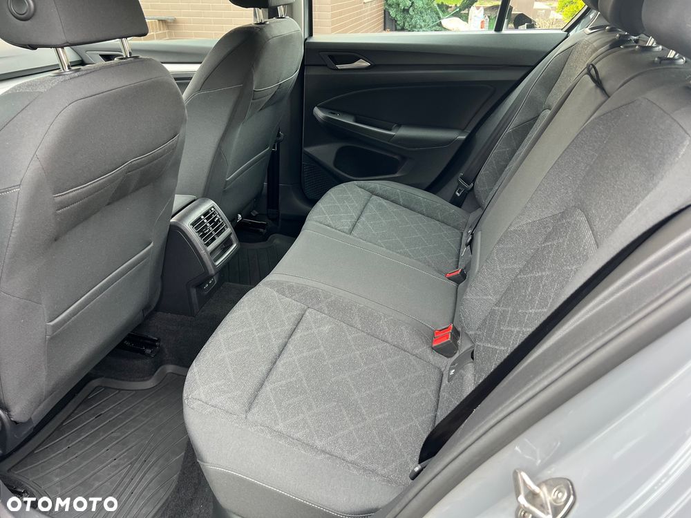 Volkswagen Golf 2.0 TDI SCR Life - 29