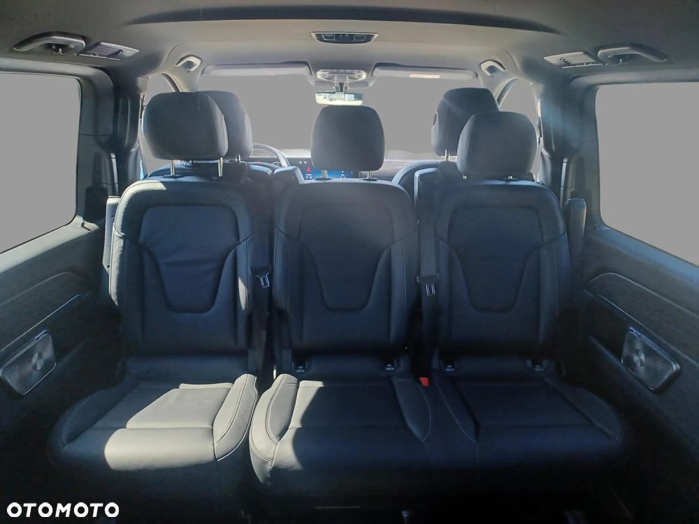 Mercedes-Benz Klasa V - 15