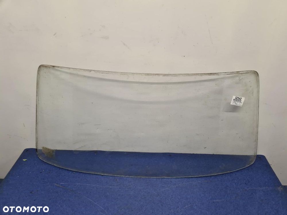 FIAT 126P SZYBA CZOŁOWA PRZEDNIA - 1