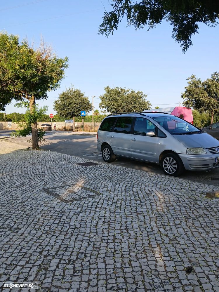 VW Sharan 1.9 TDi Confortline - 3