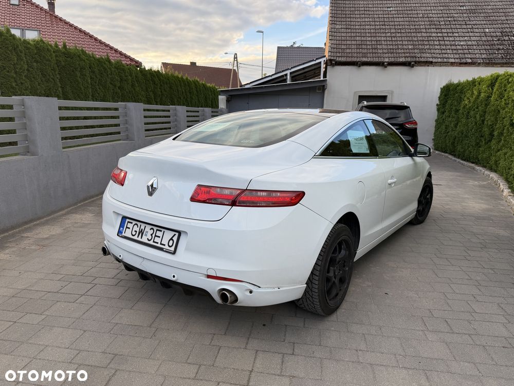 Renault Laguna 2009 photo 3