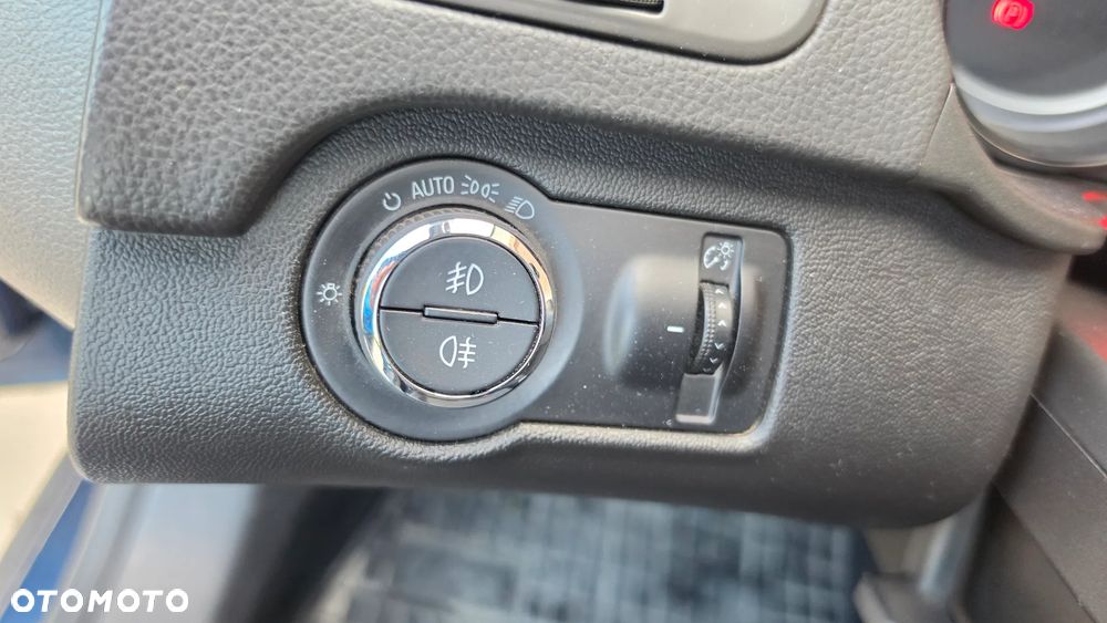 Opel Insignia 2.0 T Cosmo - 19