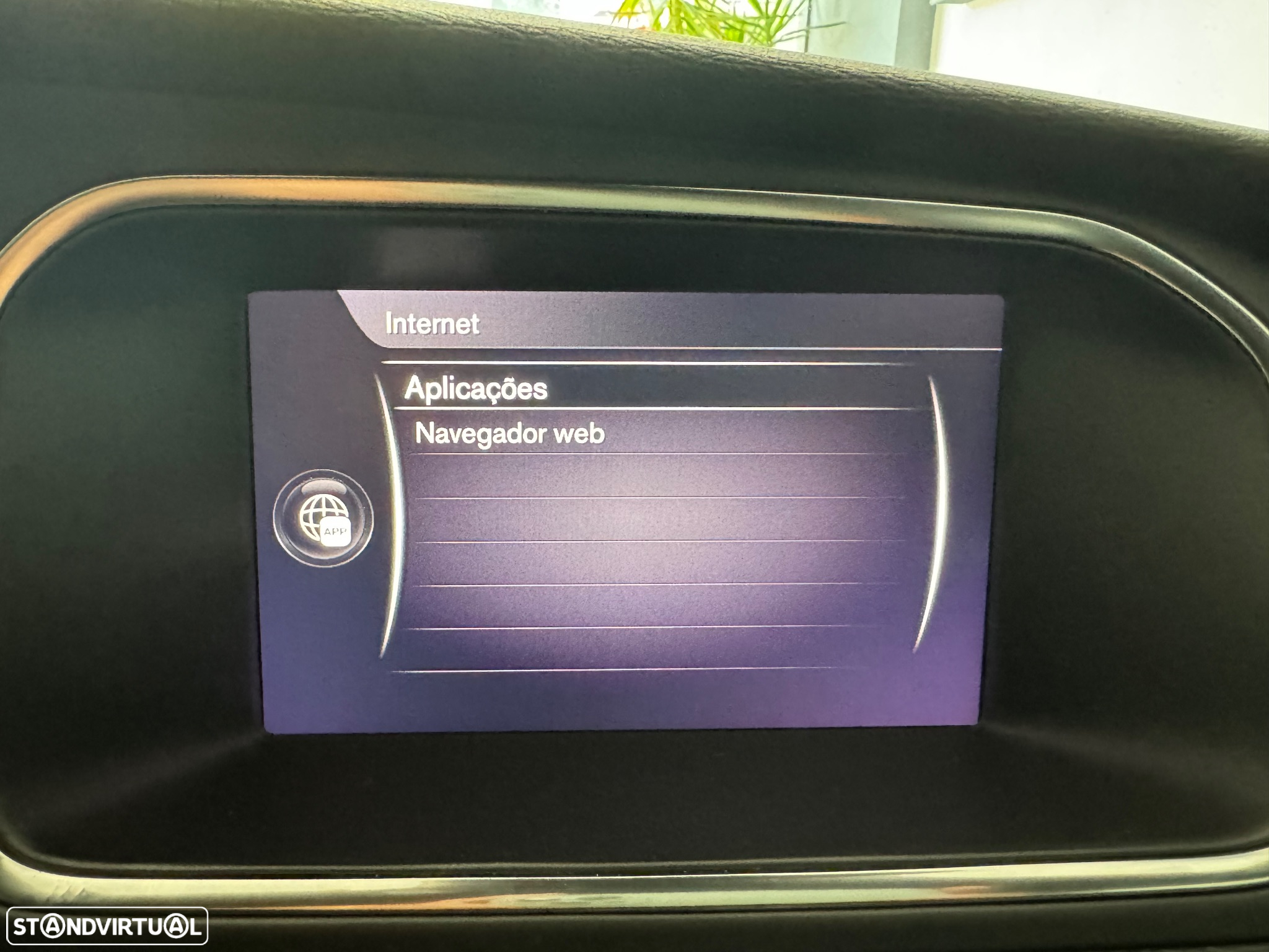 Volvo V40 2.0 D2 R-Design - 24