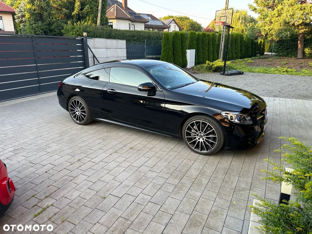 Mercedes-Benz Klasa C 300 d 4MATIC 9G-TRONIC - 4