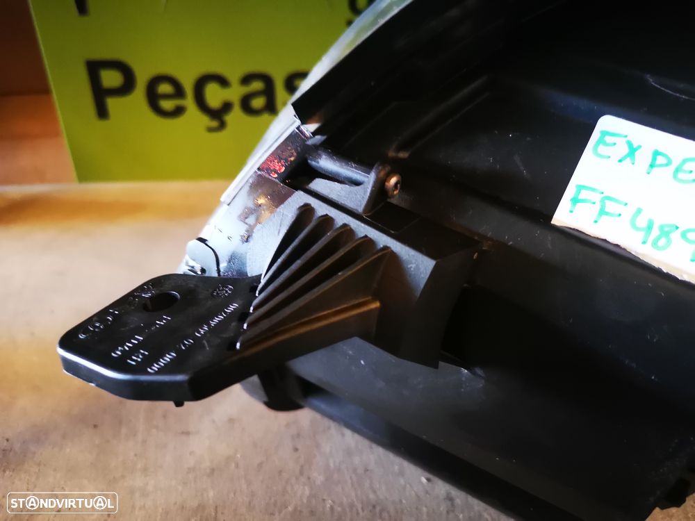 PEUGEOT EXPERT III FAROL DIREITO - FF489 - 5