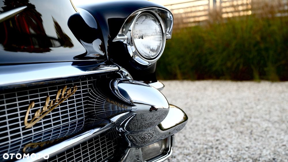 Cadillac Deville - 19