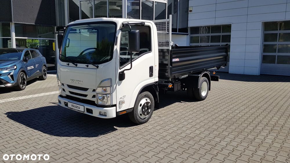Isuzu M27 F - 7