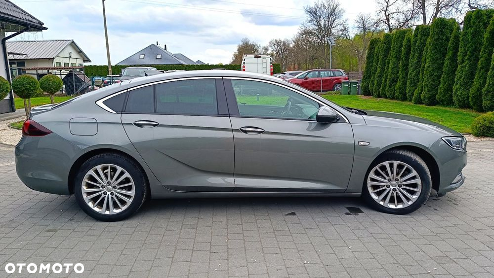 Opel Insignia Grand Sport 1.6 Diesel Exclusive - 10