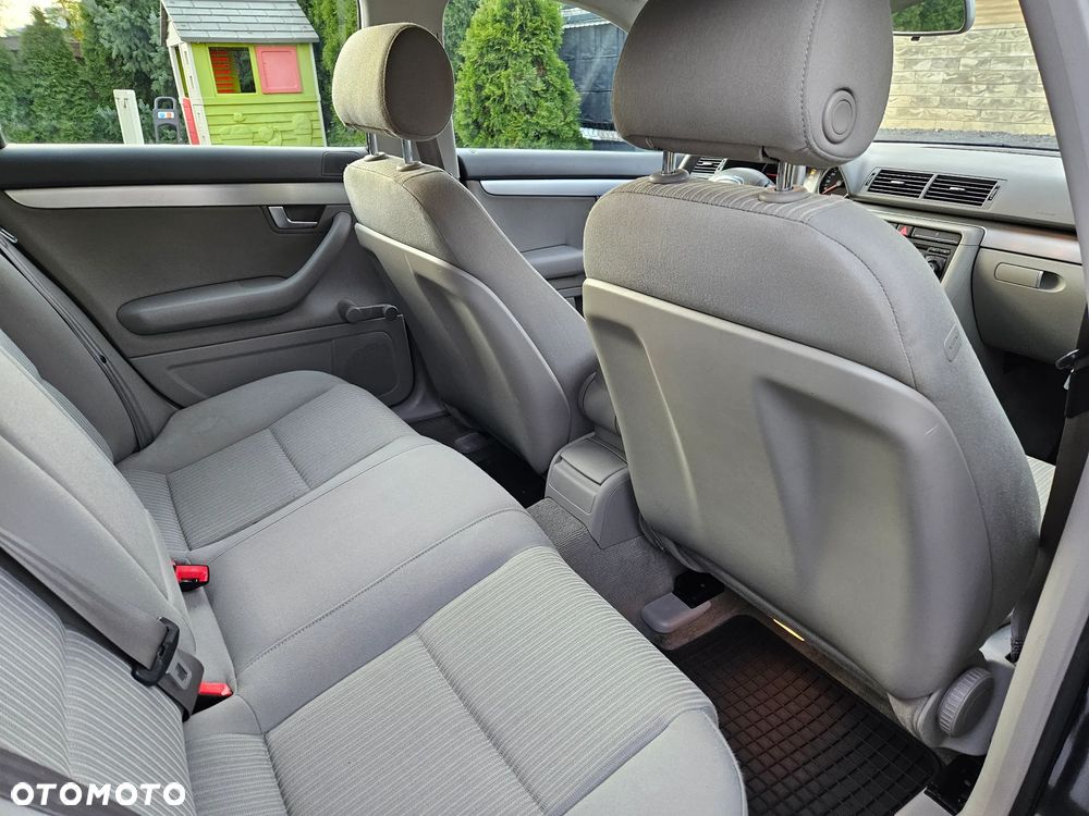 Audi A4 Avant 2.0 TDI - 13