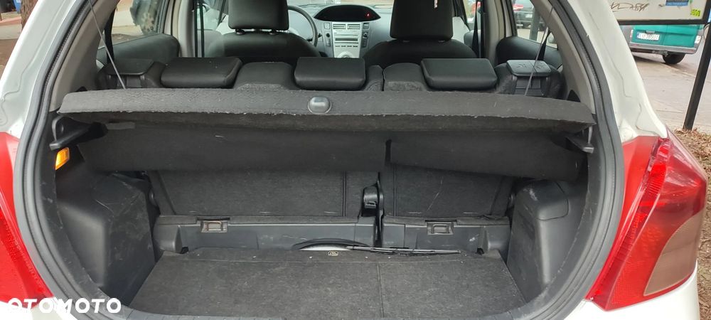 Toyota Yaris 1.4 D-4D Luna - 2