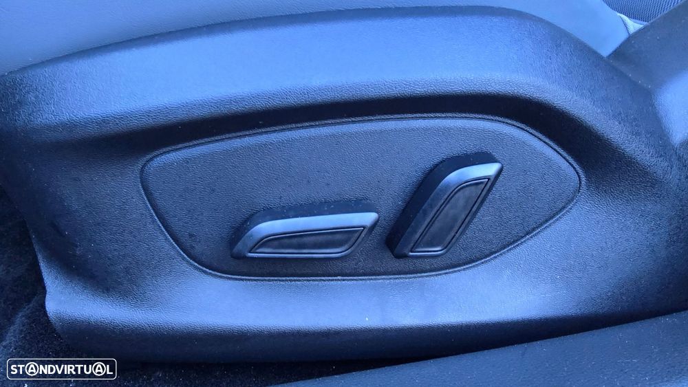 MG MG4 64 kWh Luxury - 46