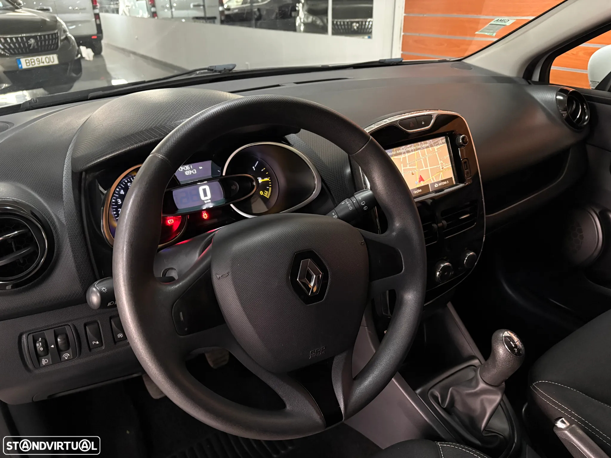 Renault Clio Sport Tourer 0.9 TCE Dynamique S - 6
