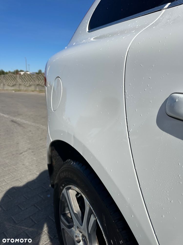Volvo XC 60 T6 AWD R-Design - 4