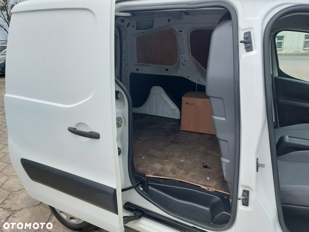 Peugeot Partner - 13