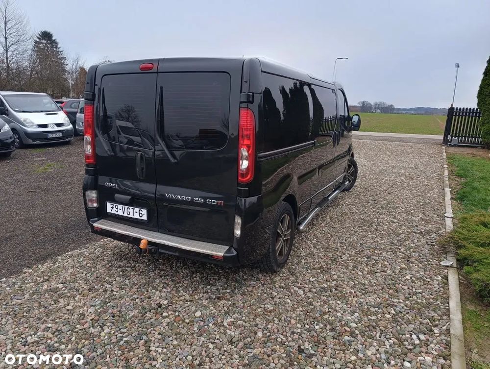 Opel Vivaro - 4
