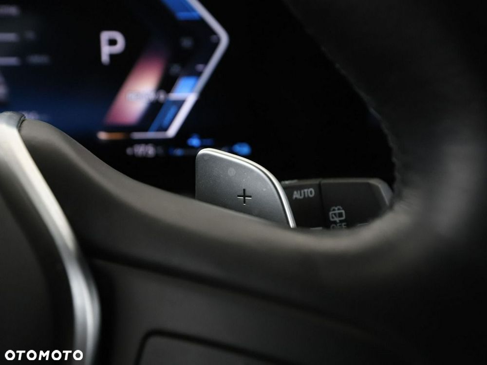 BMW Seria 3 320e PHEV xDrive - 37