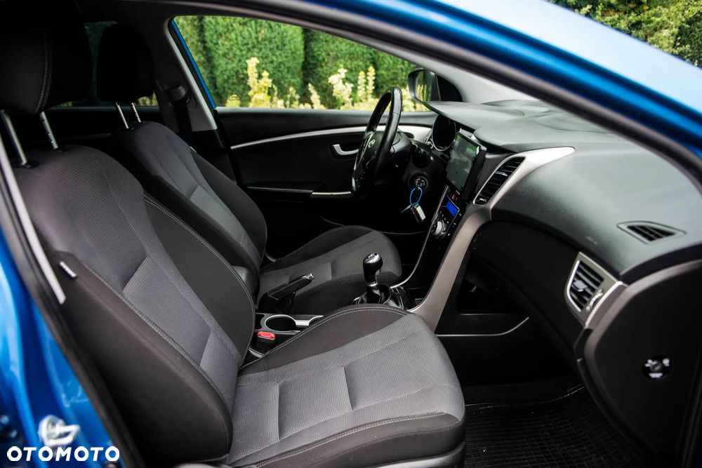 Hyundai i30 1.6 GDI Style - 37