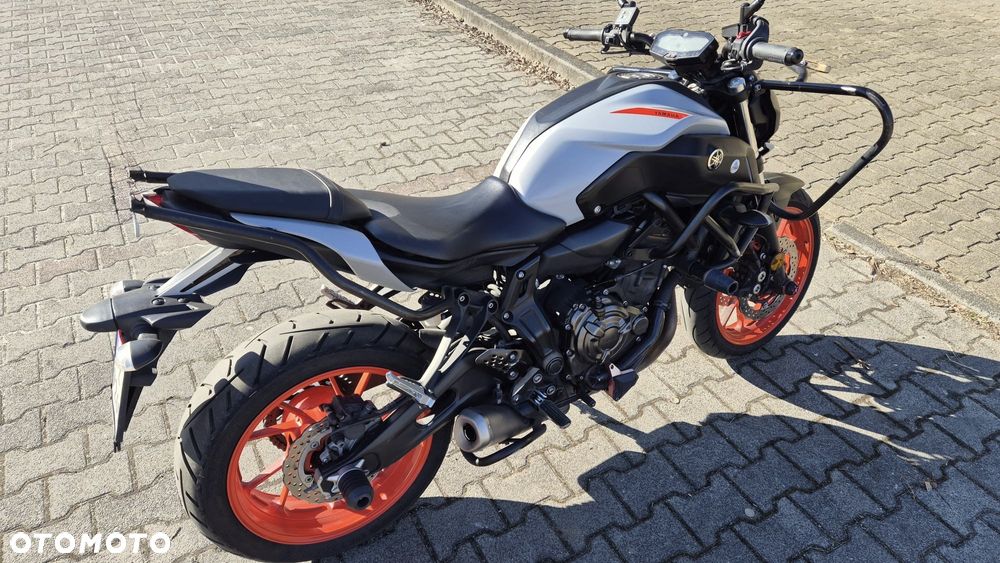Yamaha MT - 2